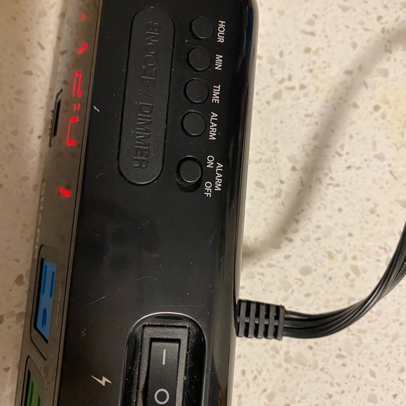 SHARP Digital Alarm Clock with USB 2 amp Port and 2 AC Outlets - Model: SPC137 - Picture 12 of 15